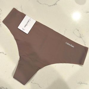 Calvin Klein Thong Panties size S